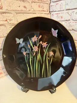 Vintage Hand-Painted Japanese Moriage Plate RAISED ENAMEL Gold Trim, MIC Label And Marked Japan Too