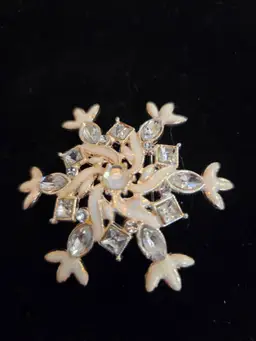 Silver tone and Rhinestone Snowflake Brooch