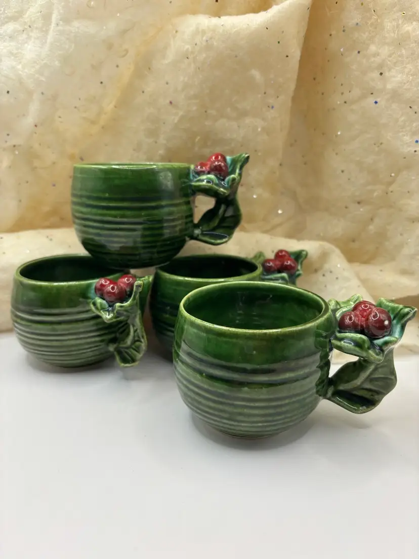 Set Of Vintage 1953 Riddell Christmas Holly Berry Punch Cups Japan