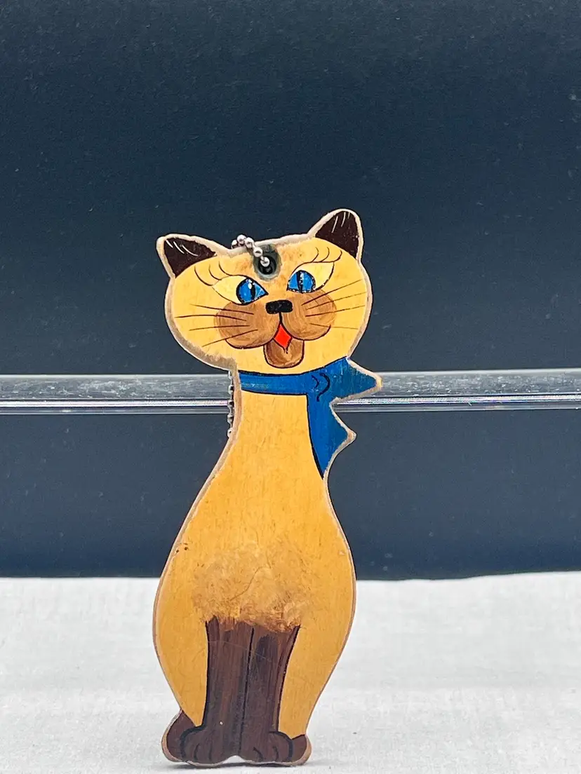 Vintage Handmade Wood Cat Shaped Keychain Signed Mary McDaniel on Back