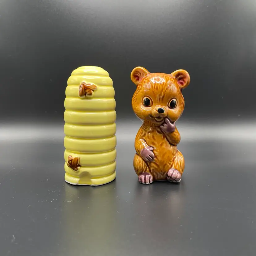 Vintage Porcelain Salt Pepper Shakers Bear Honey Beehive Kitchenware Serving