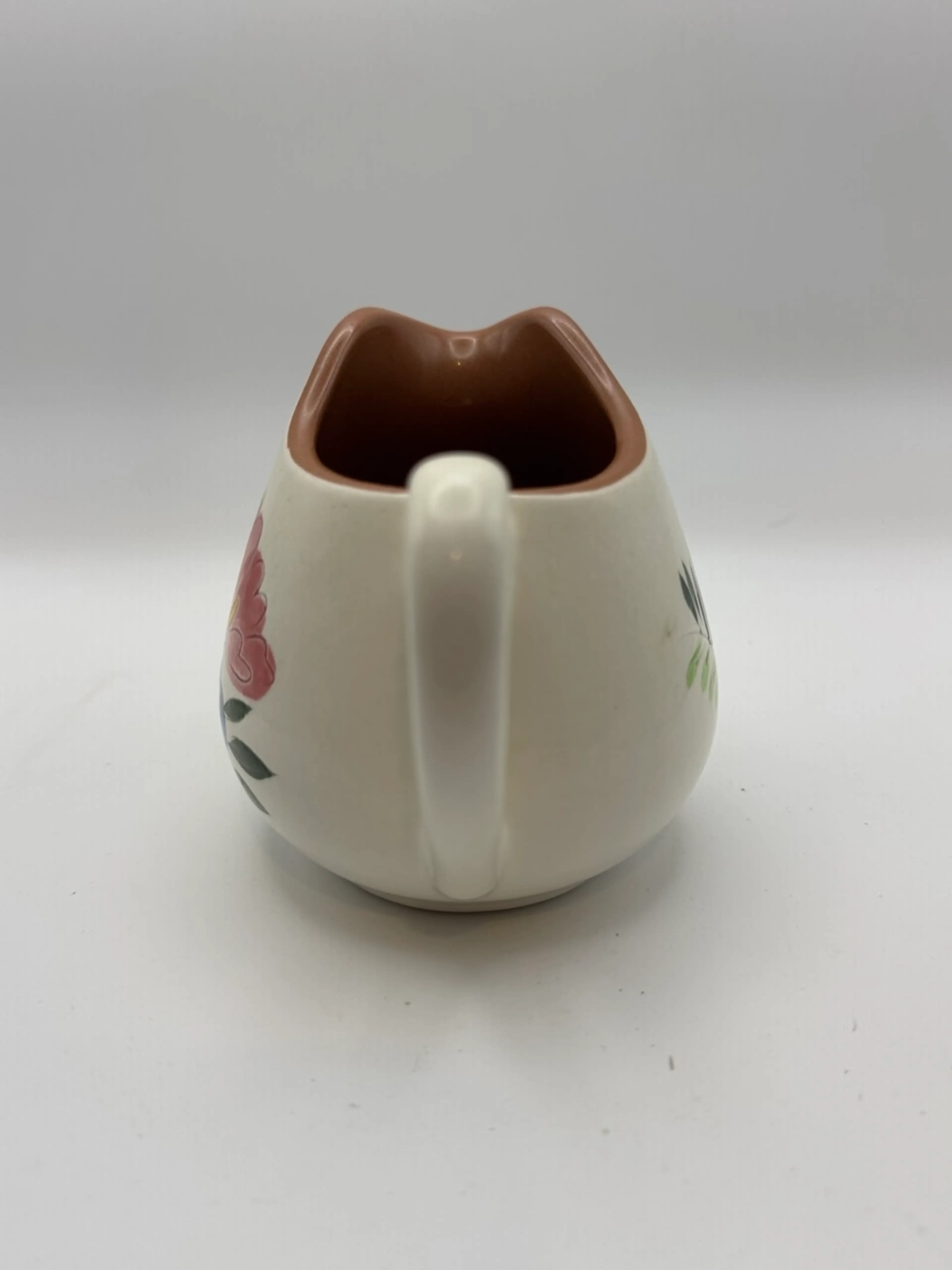 Image 2 of 7