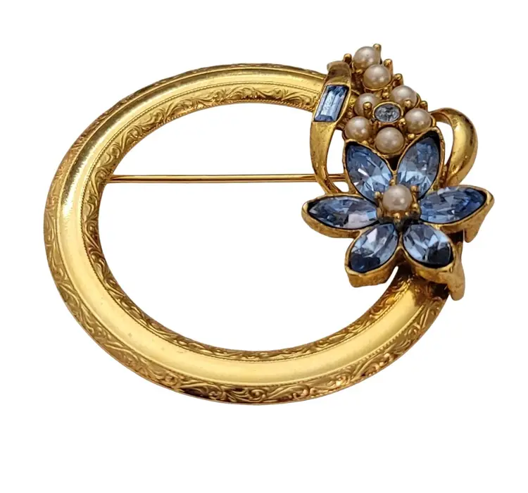 Vintage Gold Tone Open Round Blue Rhinestone Faux Pearl Flower Brooch Pin E631