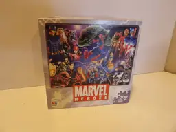 * MARVEL HEROES 300 PIECE JIGSAW PUZZLE HASBRO COMPLETE