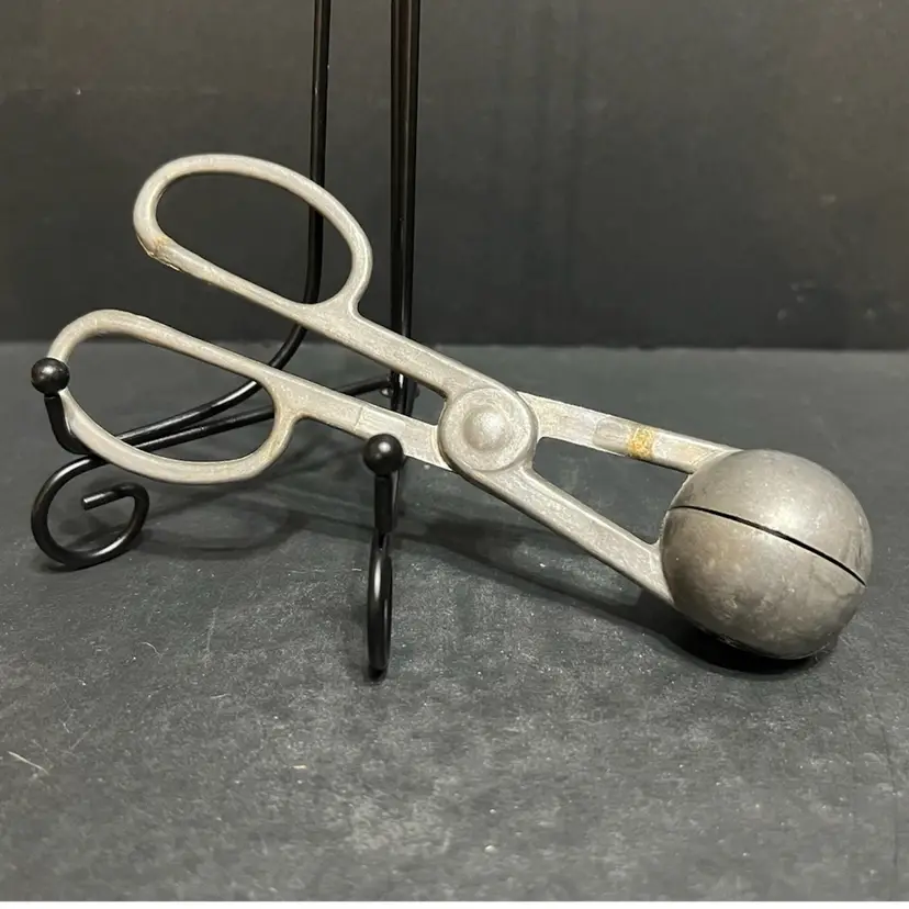 MARKDOWN! Scissor Style Aluminum Meatball Baller Melon Baller Tongs Kitchen Utensil Taiwan ~6.5” x 1.5” diameter