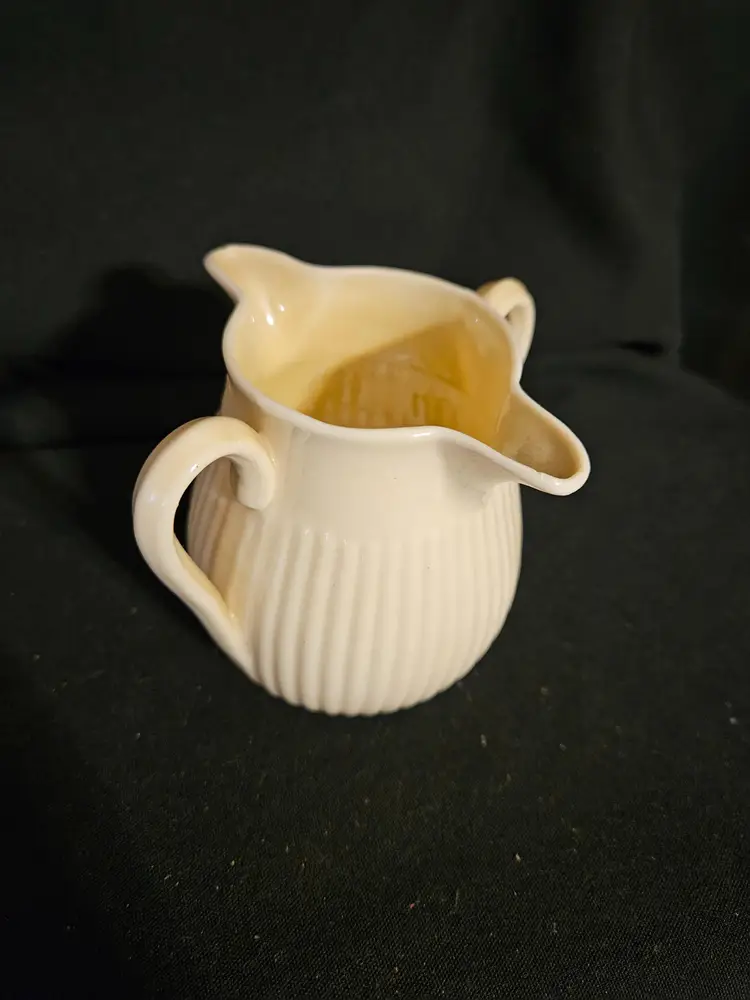 Belleek Irish Lustre Ware Two Handled Double Spout reamer