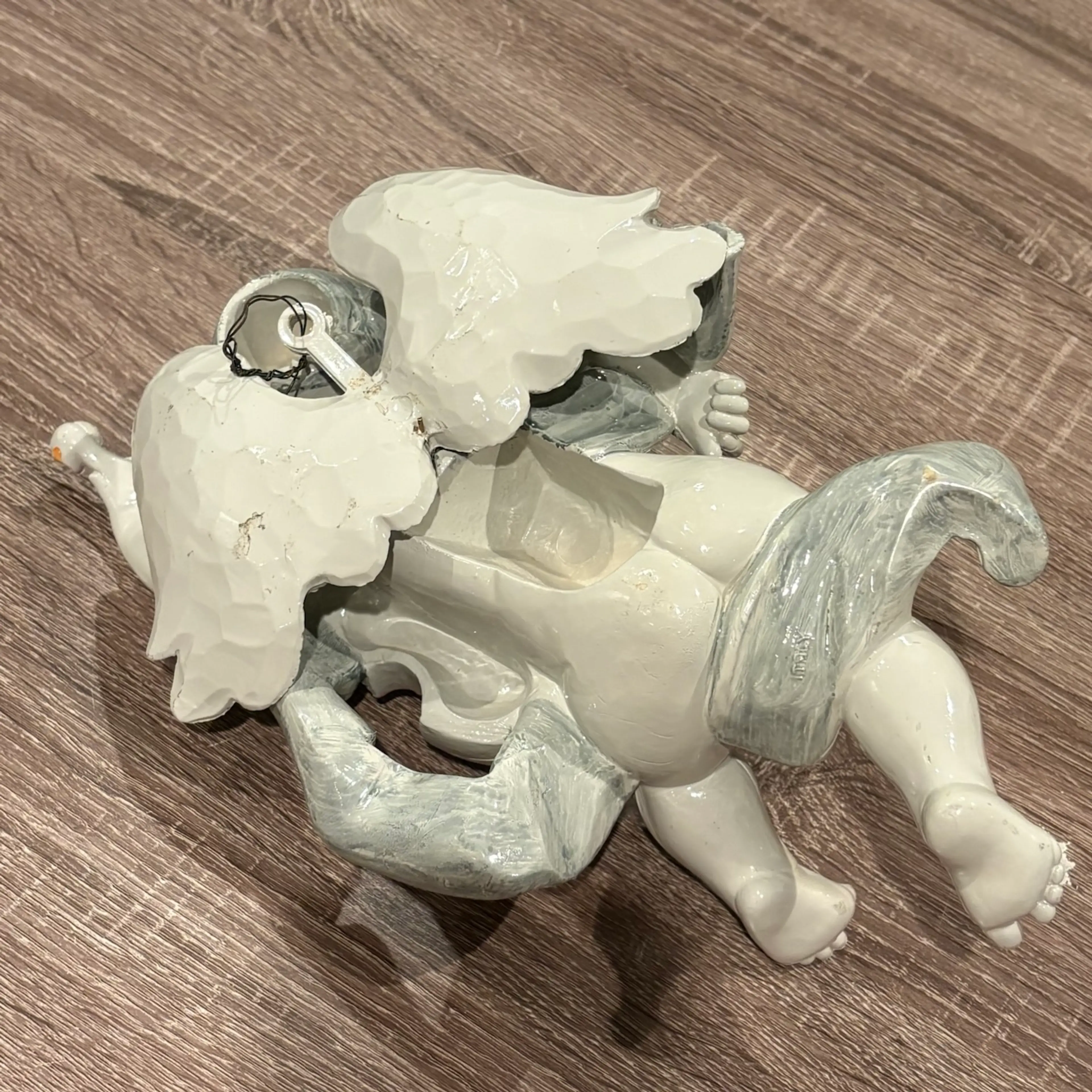 Image 3 of 4