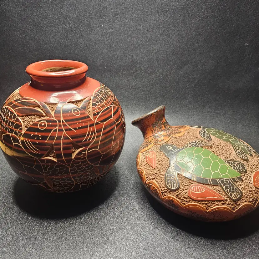 Set of 2 Hand Carved Folk Art Nicaraguan Pottery Vases Sea Turtle Design Signed/Unsigned