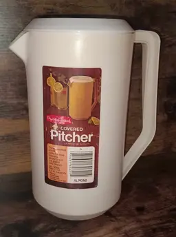 1980 Rubbermaid Covered Pitcher in Almond Color