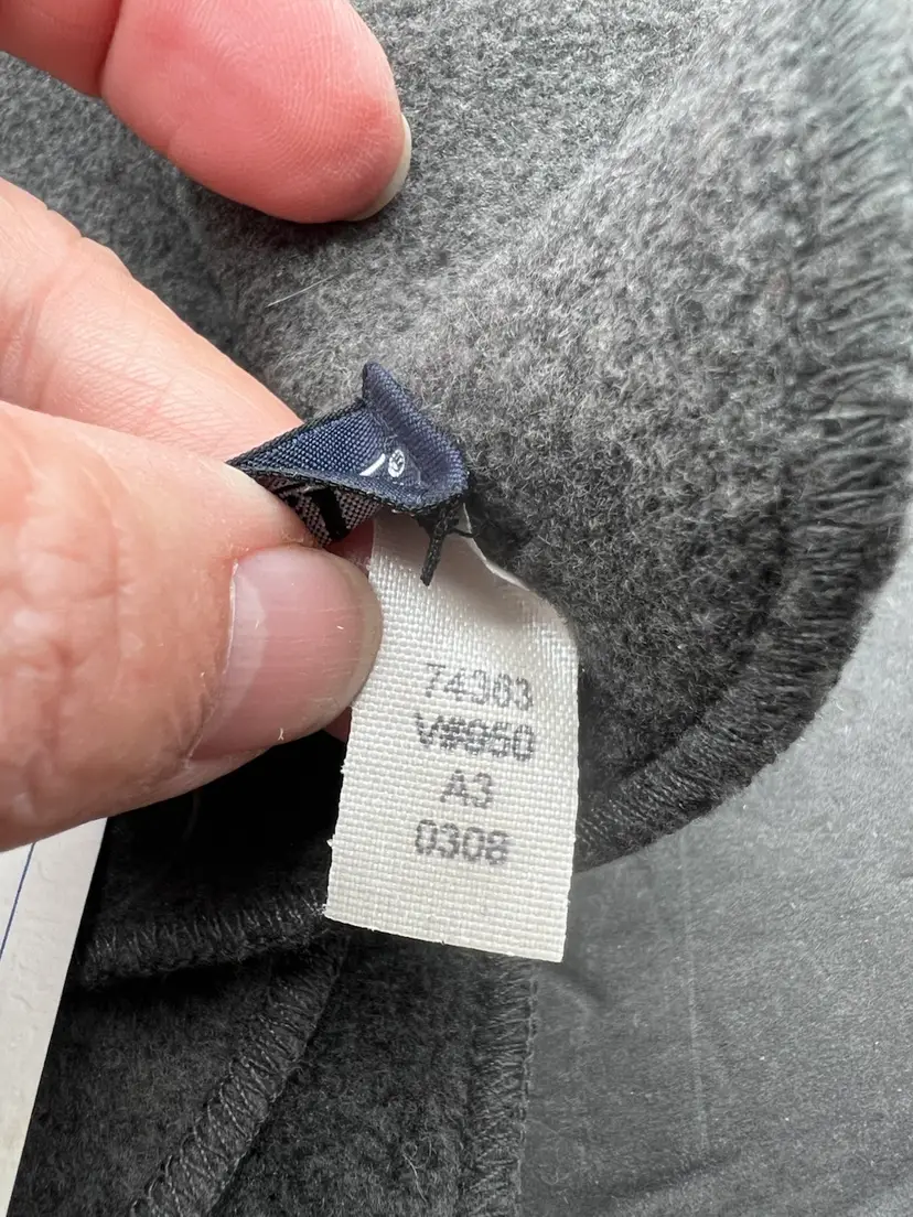 #352B Lands' End Unisex Winter Scarf Gray Polyester Fleece With Finished Edge. Made In USA NWT