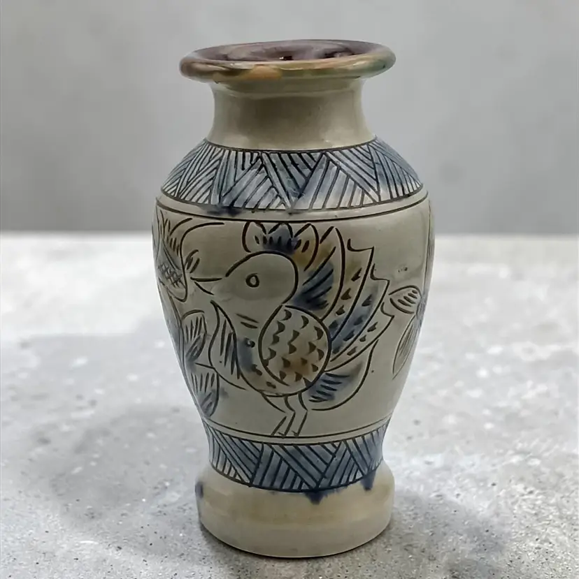 Japanese Okinawa Style Pottery Vase Sgraffito Incised Bird & Fish 7"H
