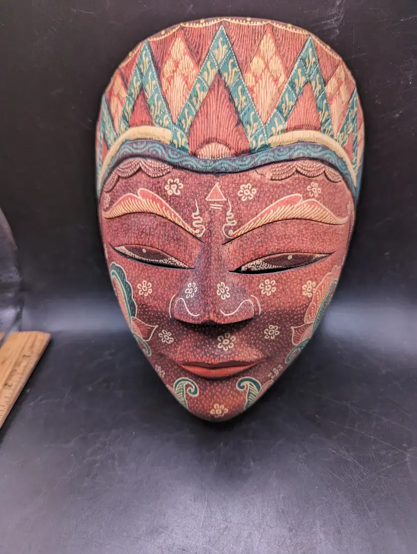Vintage TOPENG BATIK PANJI Wall Décor Balsa Wood FACE MASK made in INDONESIA