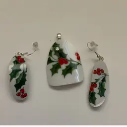 Broken Christmas Teacup Jewelry Made By Me