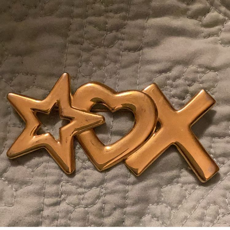 Star Heart And X Brooch Gold toned