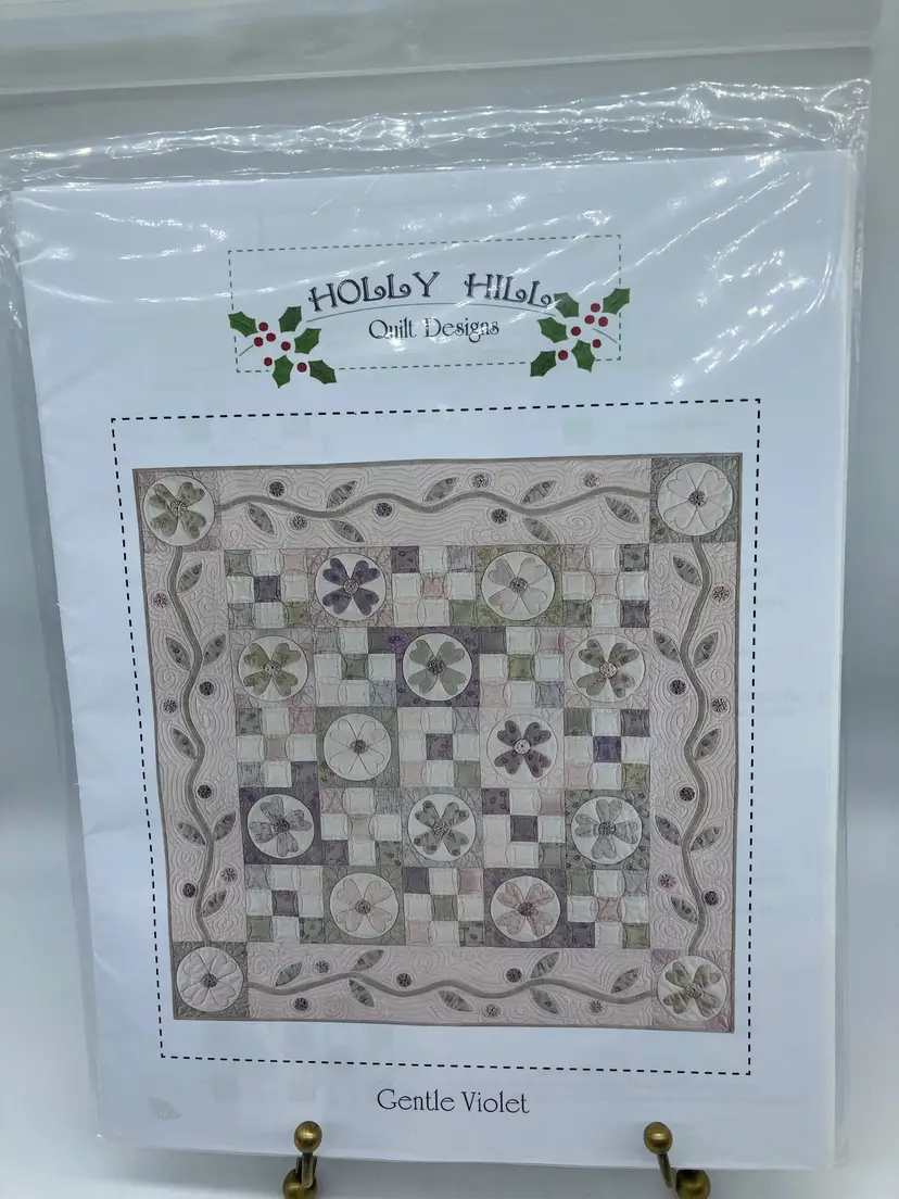 Holly Hill 'Gentle Violet' Quilt Pattern