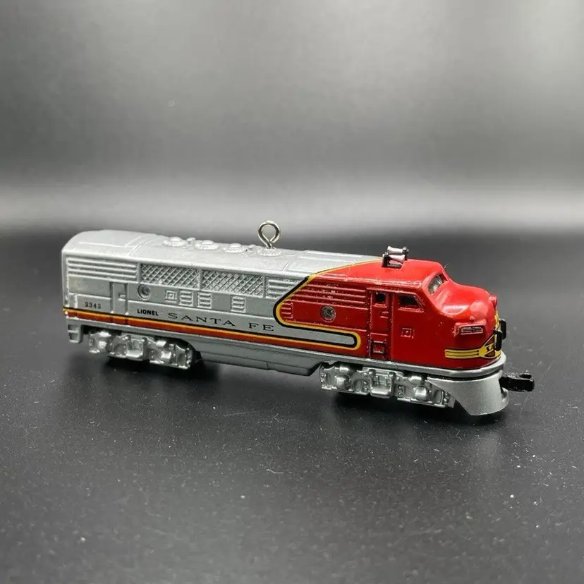 Hallmark 2nd in Series Lionel Train Locomotive Hanging Christmas Ornament VTG