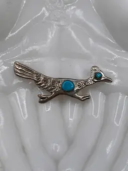 Vintage Marked Southwest Sterling Silver Navajo Native American Roadrunner Brooch With Turquoise Pieces 2.25”