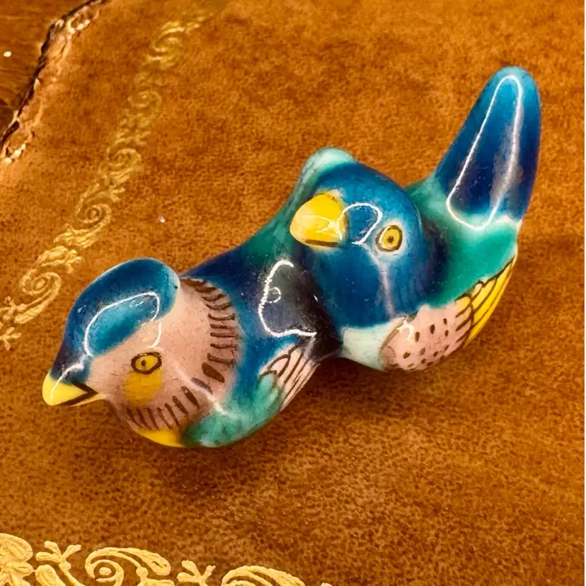 😻 2x1” vintage Japanese ceramic birds from the 1950s, known as  knick-knacks