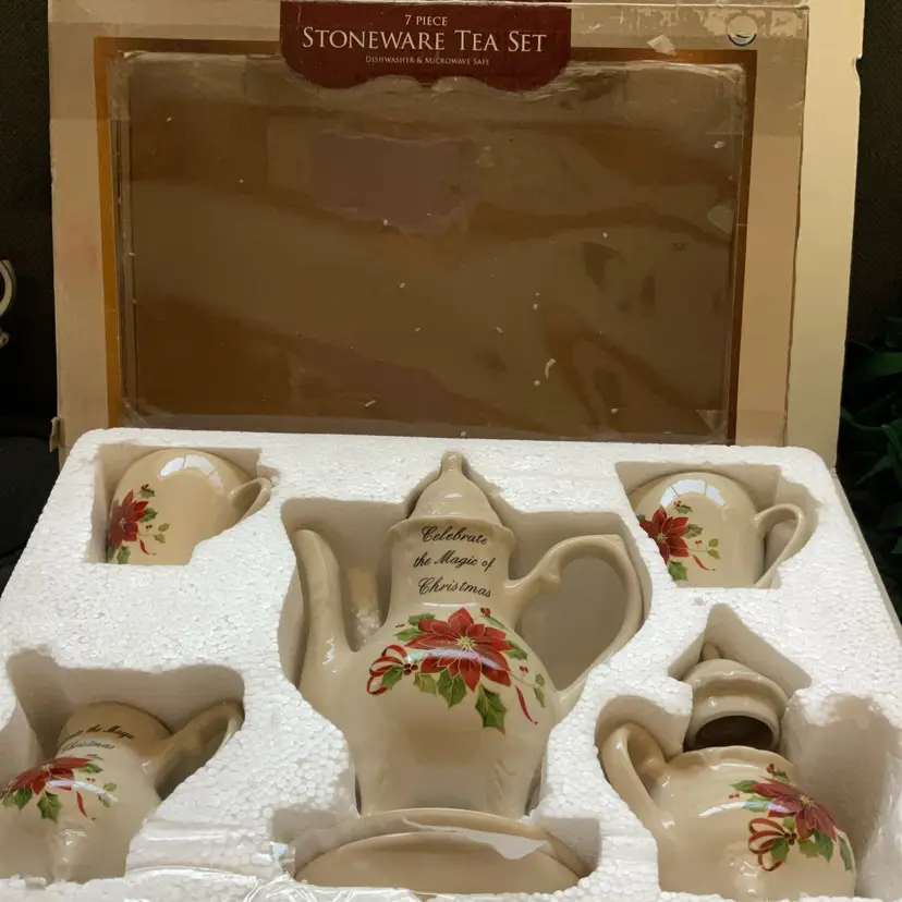 7 Piece Stoneware Tea Set