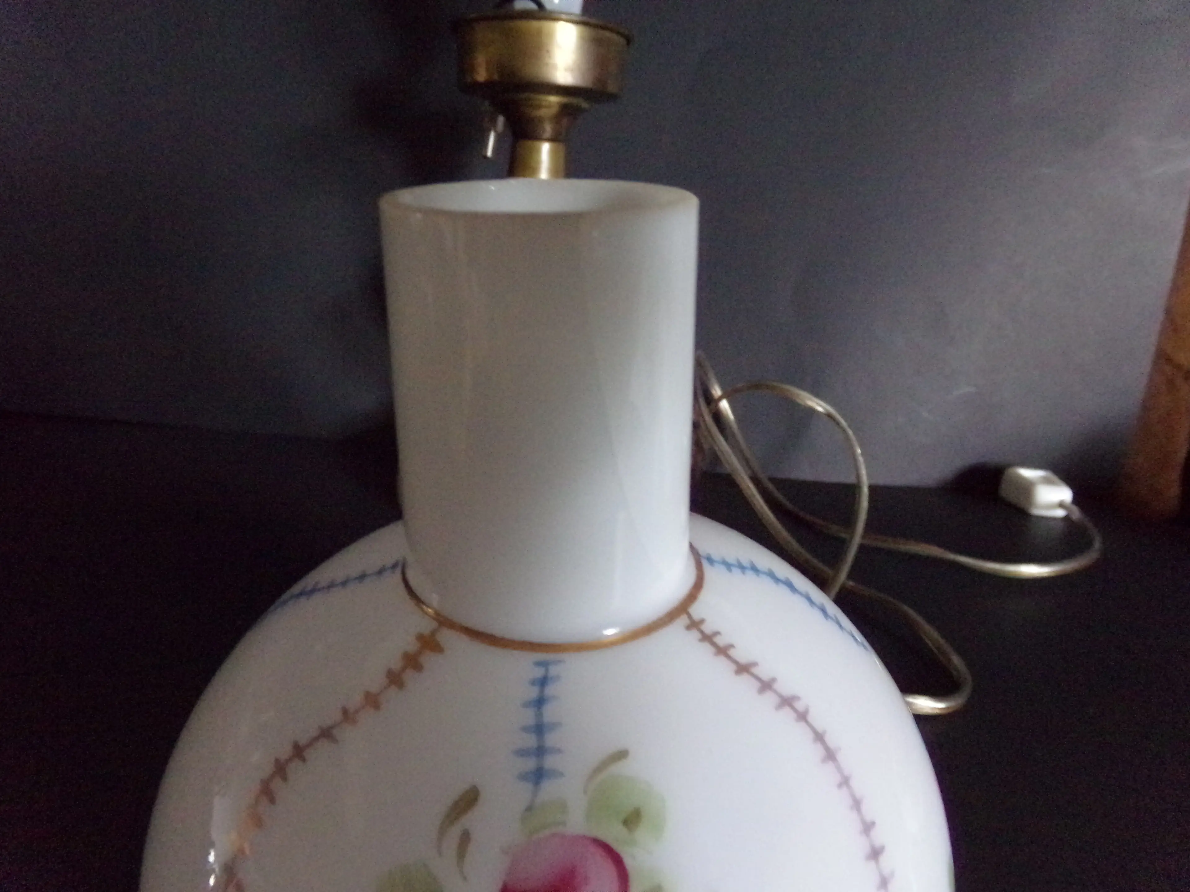 Image 4 of 8