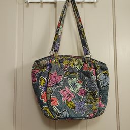 Vera Bradley Purse. Project purse. Straps show wear. As shown.