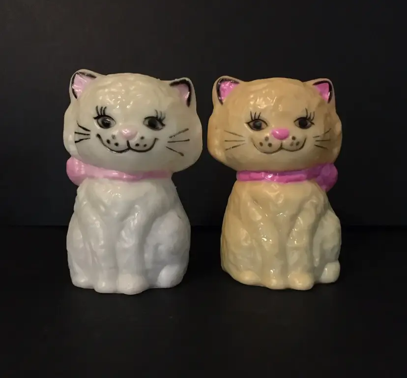 Vintage White & Yellow Kitten Cat Salt & Pepper Shaker Set 1950s Kitsch