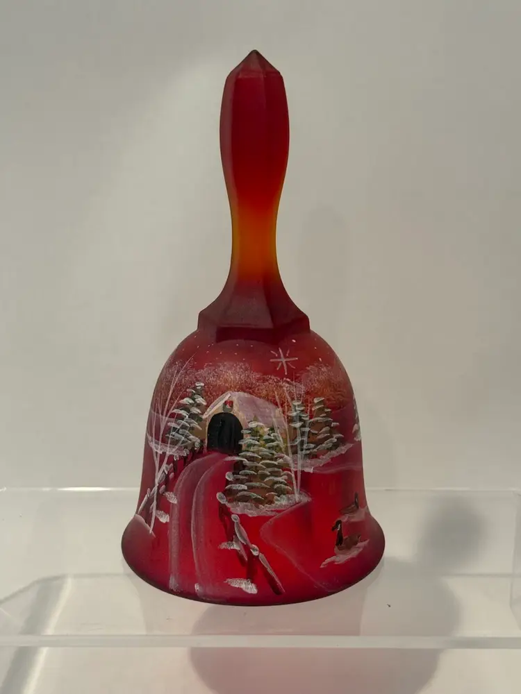 Fenton Ruby Red "THE WAY HOME" Bell Christmas Star Series Ltd No 1827/2500 Glows