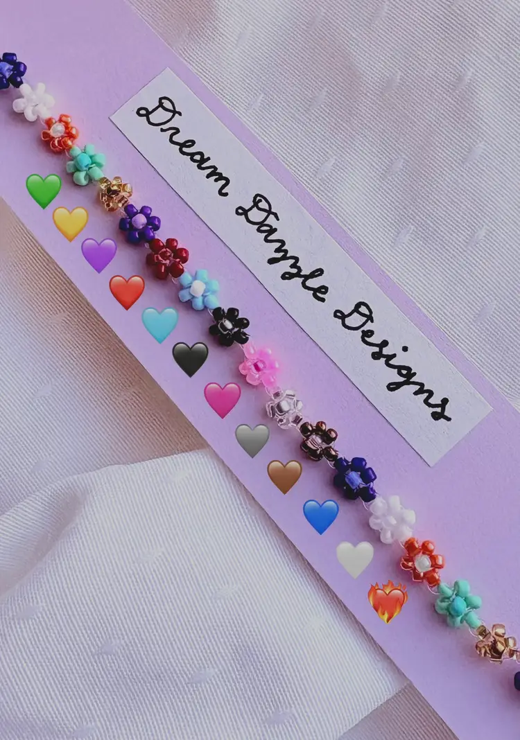 Eras Flowers Beaded Choker Necklace