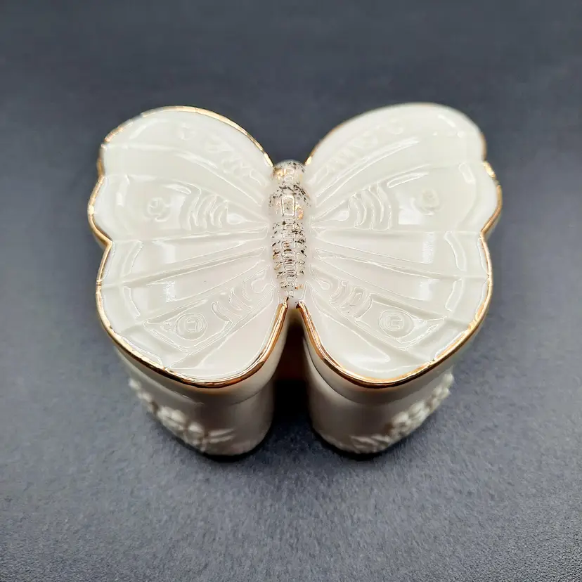 Lenox Butterfly Trinket Box Ivory Golf Trim Floral Details