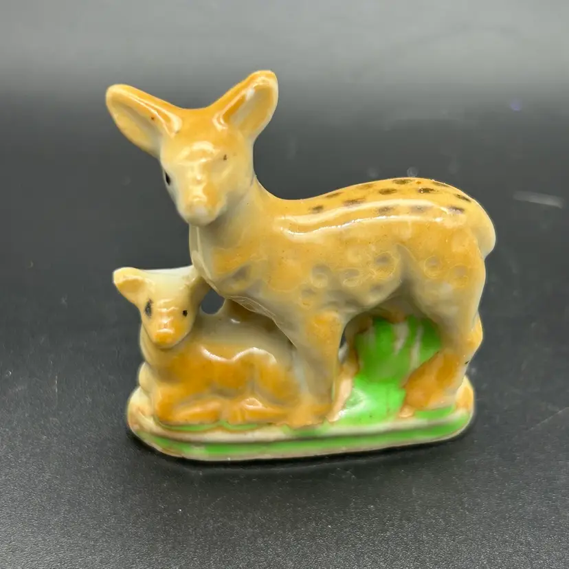Vintage Porcelain Pottery Mother Deer Baby Fawn Doe Figurine Japan