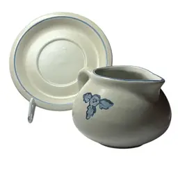 Pfaltzgraff Yorktown Gravy Boat With Detached Under Plate