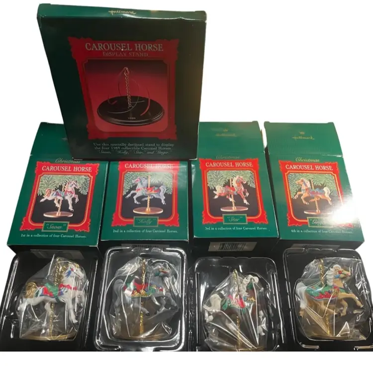5 Pc 1989 Carousel Horse Display With 4 Carousel Horses Brand New