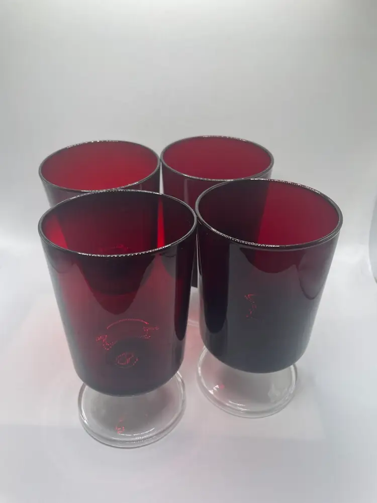 Luminary Set Of 5 Vintage Ruby Red Cavalier Clear Stem Glasses France Arcoroc
