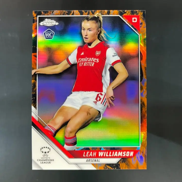 Leah Williamson 2021/22 Topps Chrome UEFA Women Inferno /75 Soccer Card (AP11)