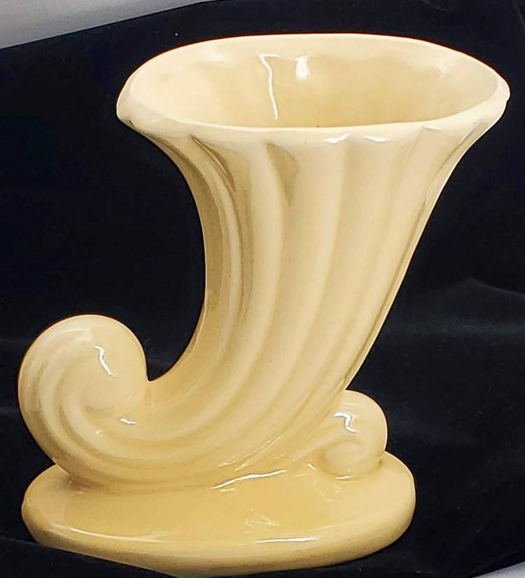 USA Pottery Butter Yellow Cornucopia Vase 6"