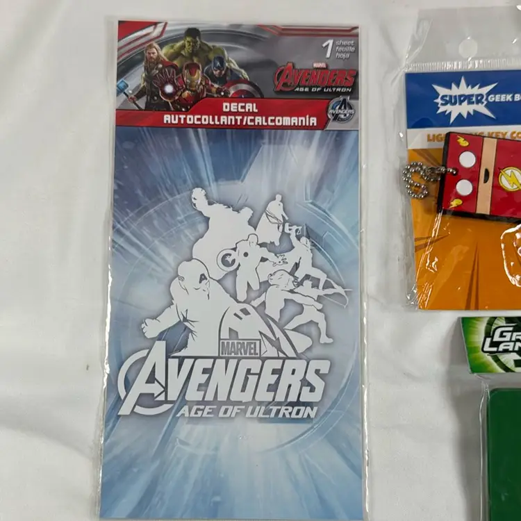 Geek Nerd Lot Destiny Sunglasses Green Lantern Tag Avengers Decal Flash Key