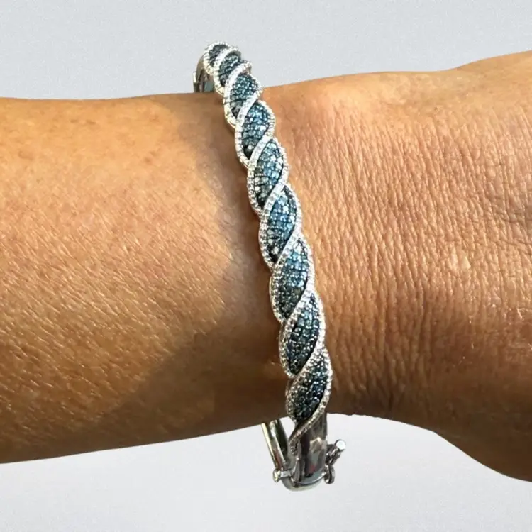 Sterling Silver 1ctw Treated Blue & White Diamond Bangle Bracelet  7 ¼", 16.9g