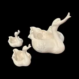 Hull Pottery Imperial MCM #23 White Swan Planter & 2 Babies 1950’s Centerpiece