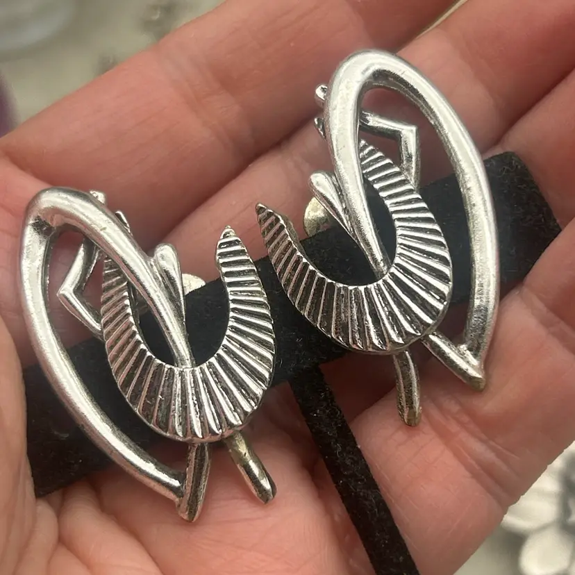 Vintage Selini Silver Tone Modernist Clip Earrings Geometric Sculptural Design