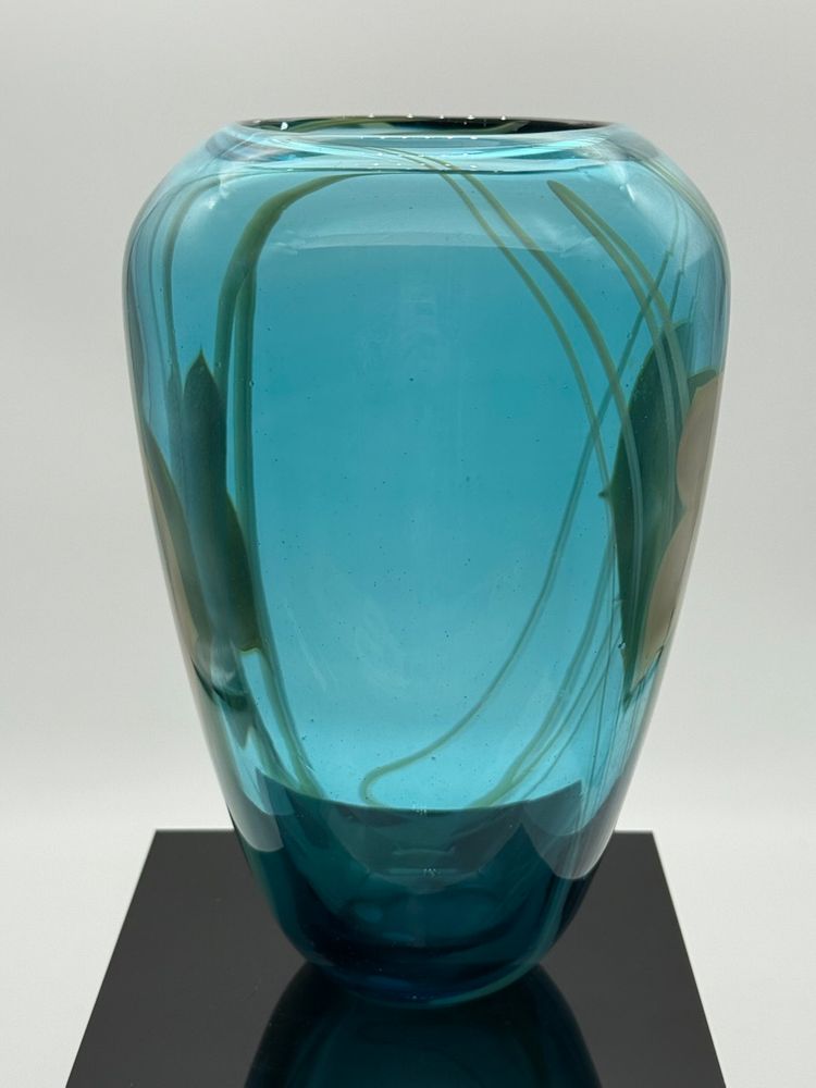 Rochester Folk Art Guild Torquoise Hand Blown Art Glass Vase Floral Or Fish?