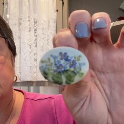 Violet Pin