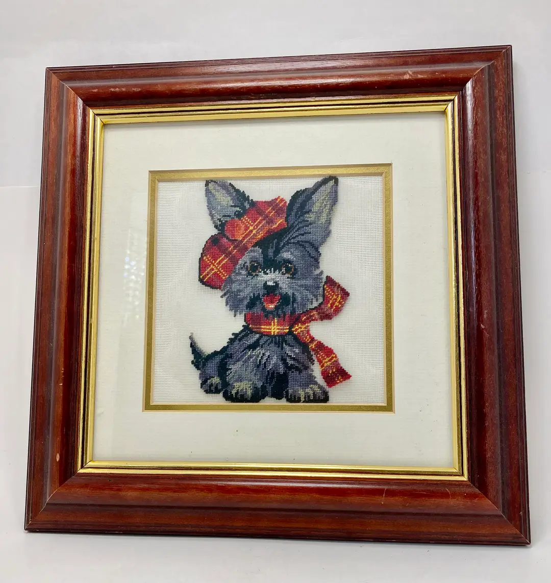 ✅Vintage Scottish Terrier Petit Point Plaid Embroidery Scotty Dog Framed Picture