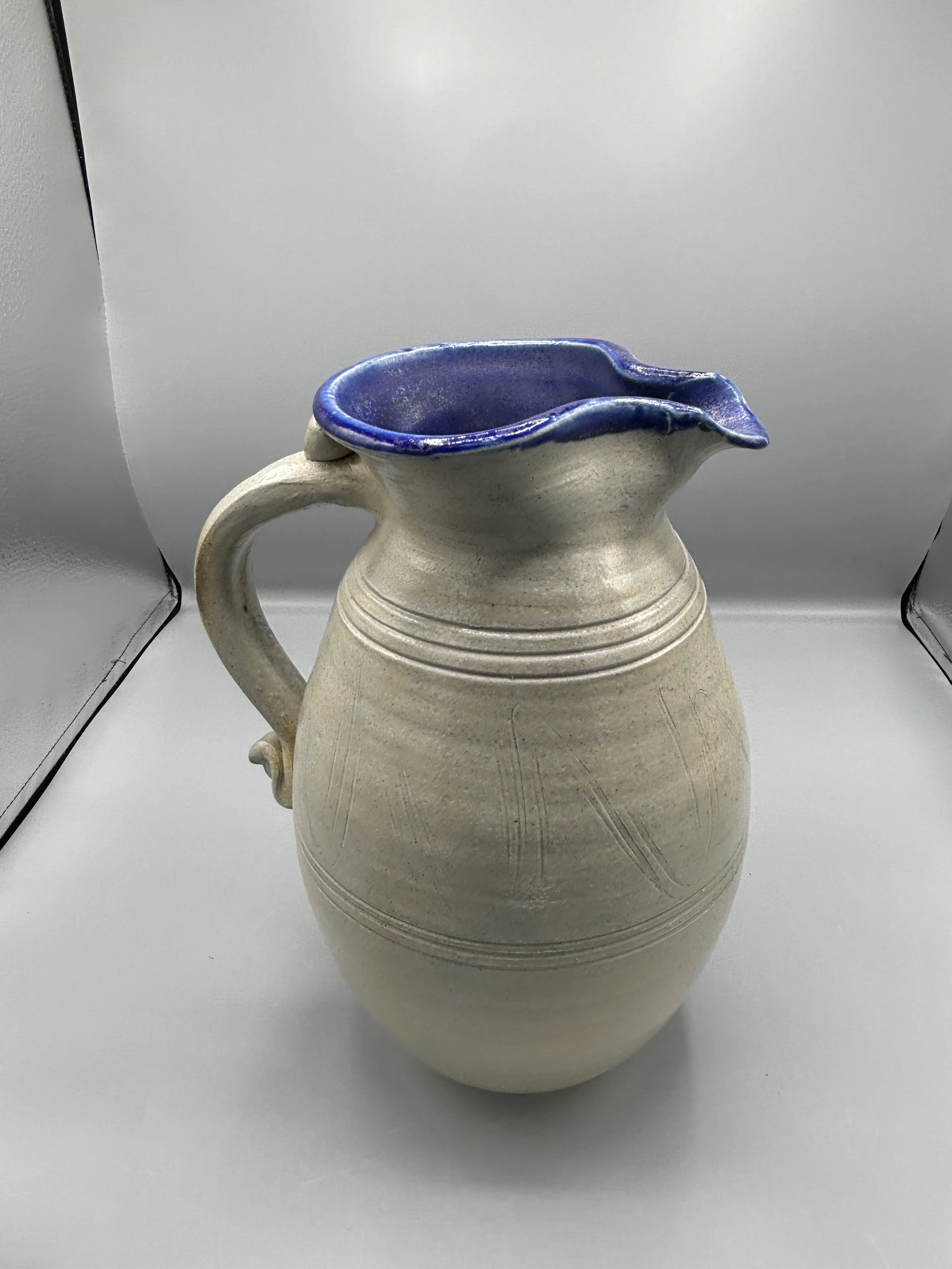 Image 3 of 6