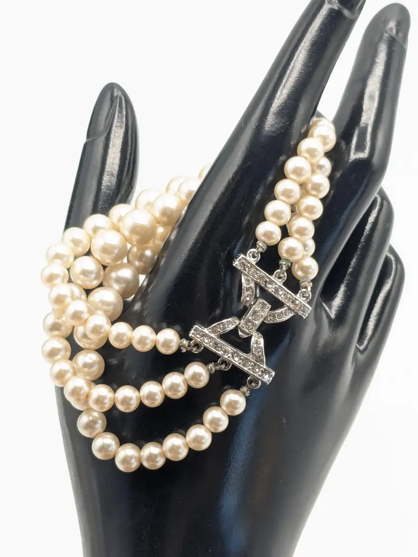 Vintage Marvella Faux Pearl Bracelet with Rhinestone Clasp Silver Tone