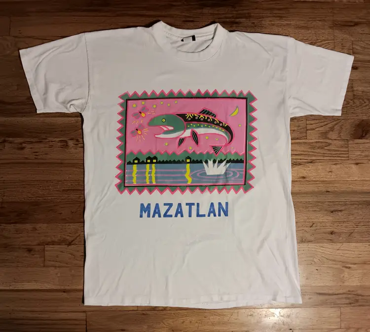 Vintage single stitch animal t-shirt Mazatlan Mexico painted trout print