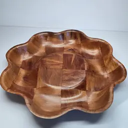 Vintage Checker Ease Wood Flower Shaped Serving Tray
