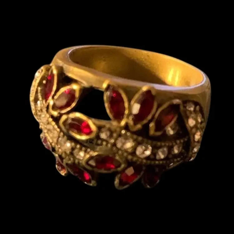 Heidi Daus Antique Gold With Red And White Swarkowski Crystals Ring Size