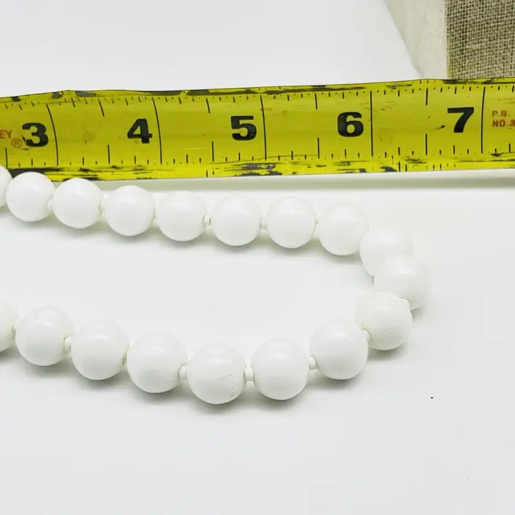 Vintage MIRIAM HASKELL Necklace White Milk Glass Beads Signed Baroque Style 11909