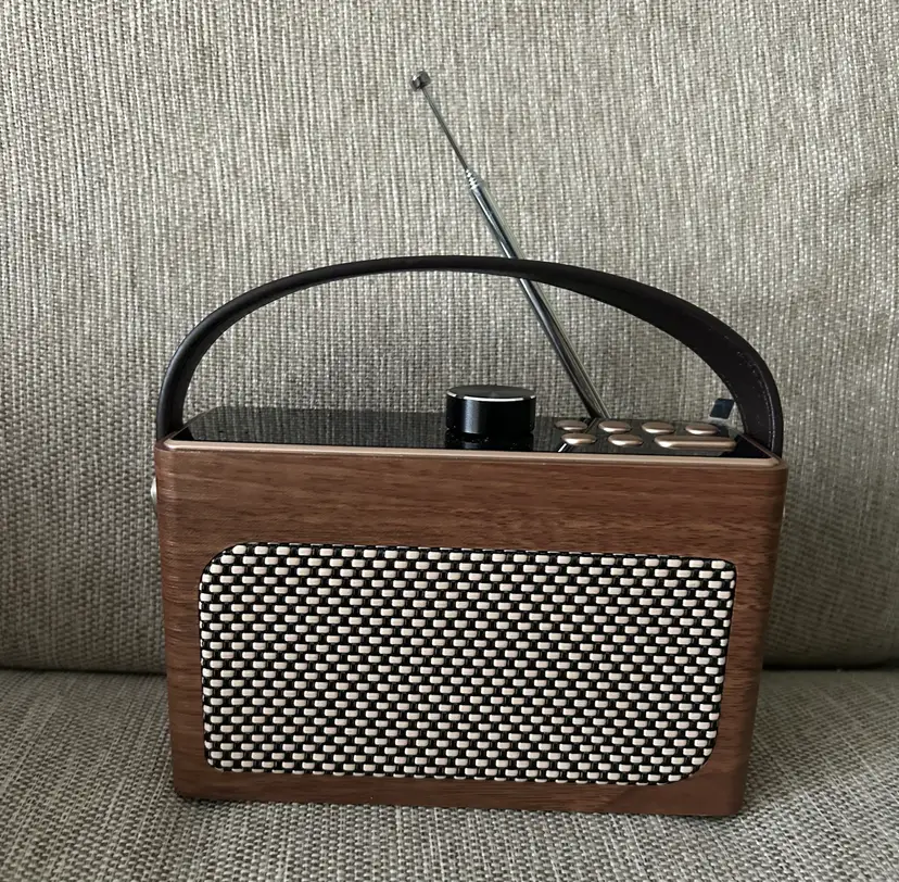 Retro Wireless radio