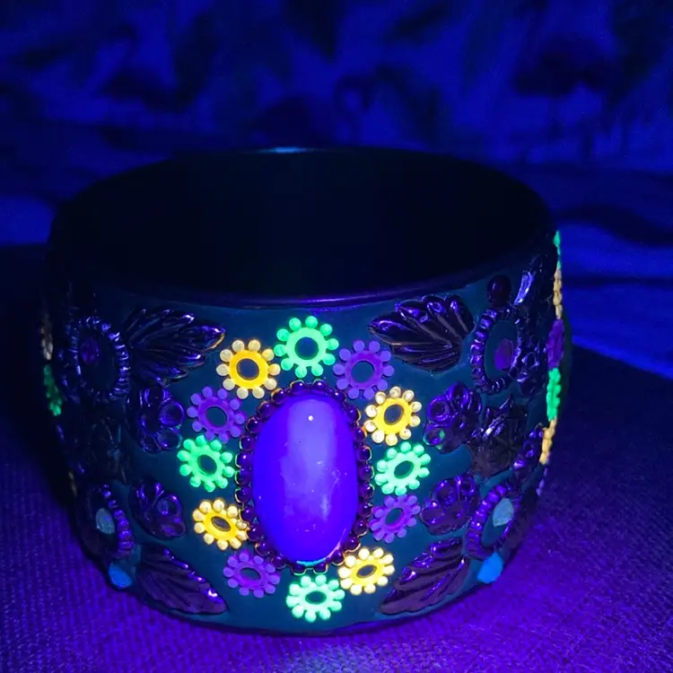 Retro Glowing Copper Bangle 60’s 70’s 2 In X 3.00